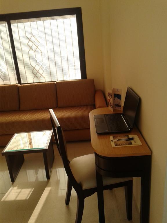 Al Akhawayn Hotel Oujda Exterior photo