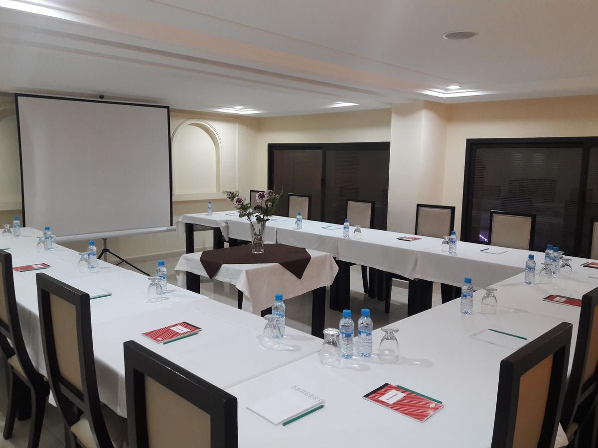Al Akhawayn Hotel Oujda Exterior photo