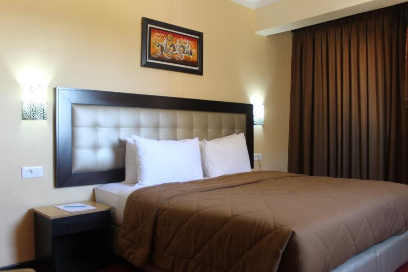 Al Akhawayn Hotel Oujda Exterior photo